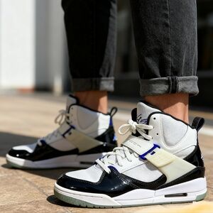 Jordan Flight 45 High Basketball Sneakers | US Men’s 9 | White/Black/Purple